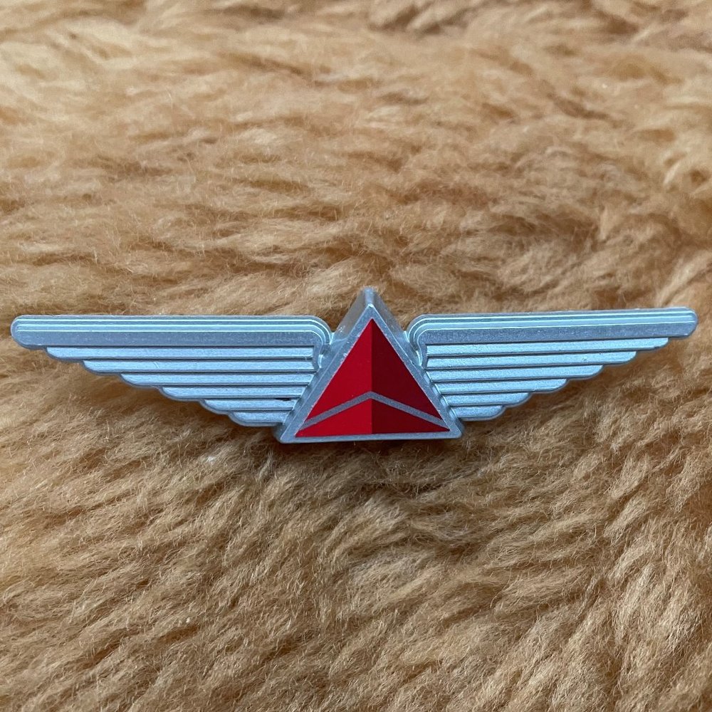 Delta Air Lines Silver Plastic Wings